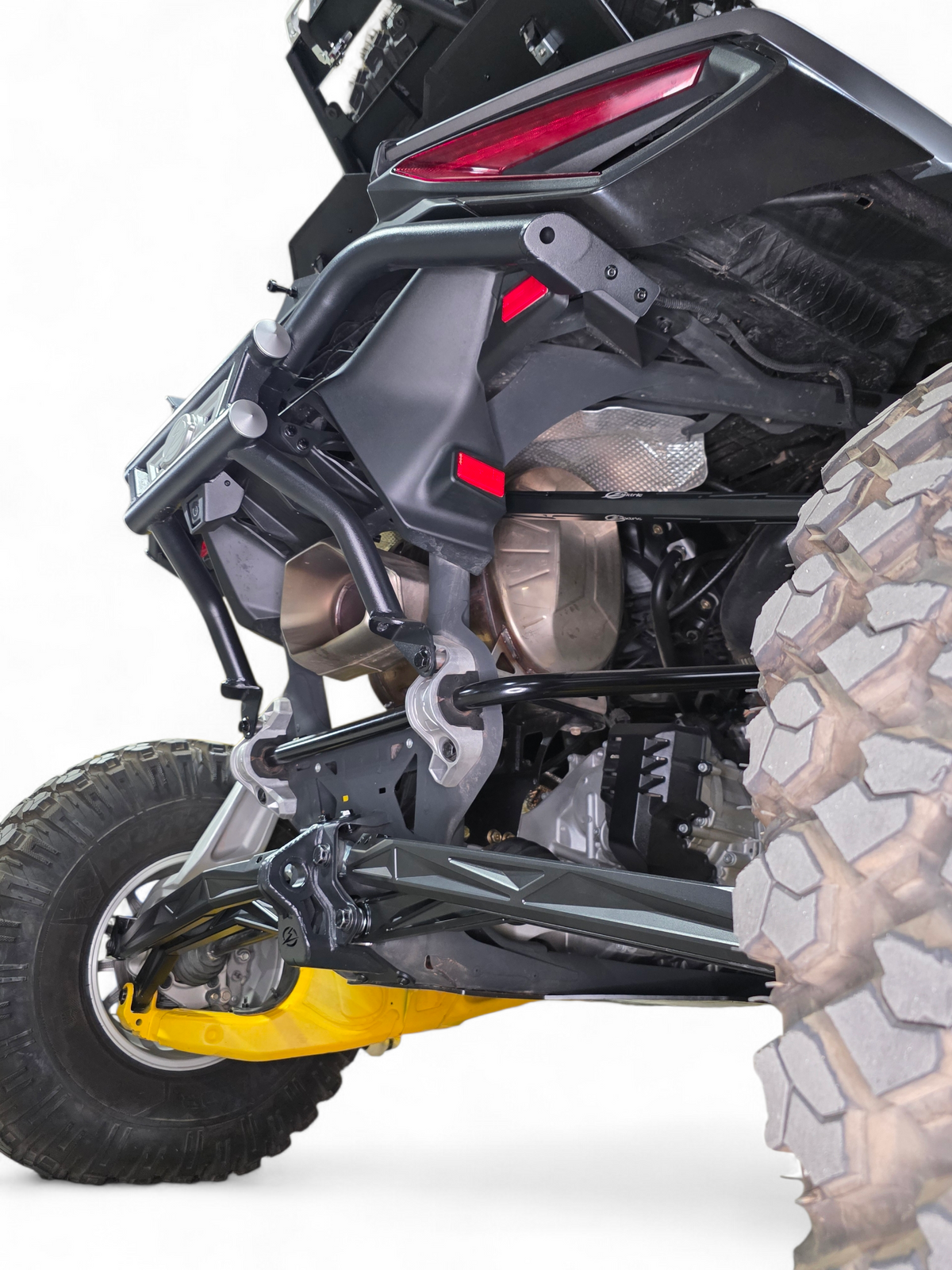 2024+ Can-Am Maverick R High Clearance Adjustable Radius Rods