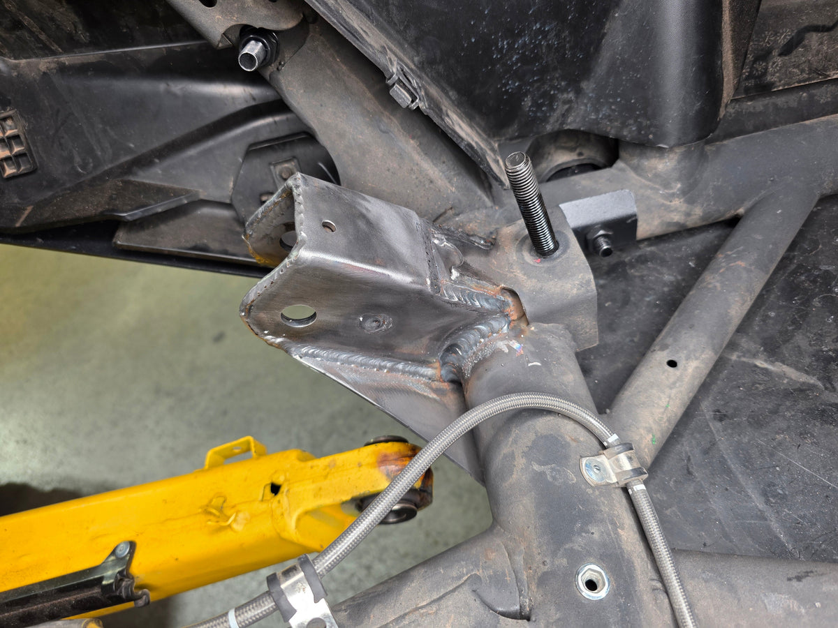 Can-Am Maverick R Trailing Arm Pivot Gusset Kit