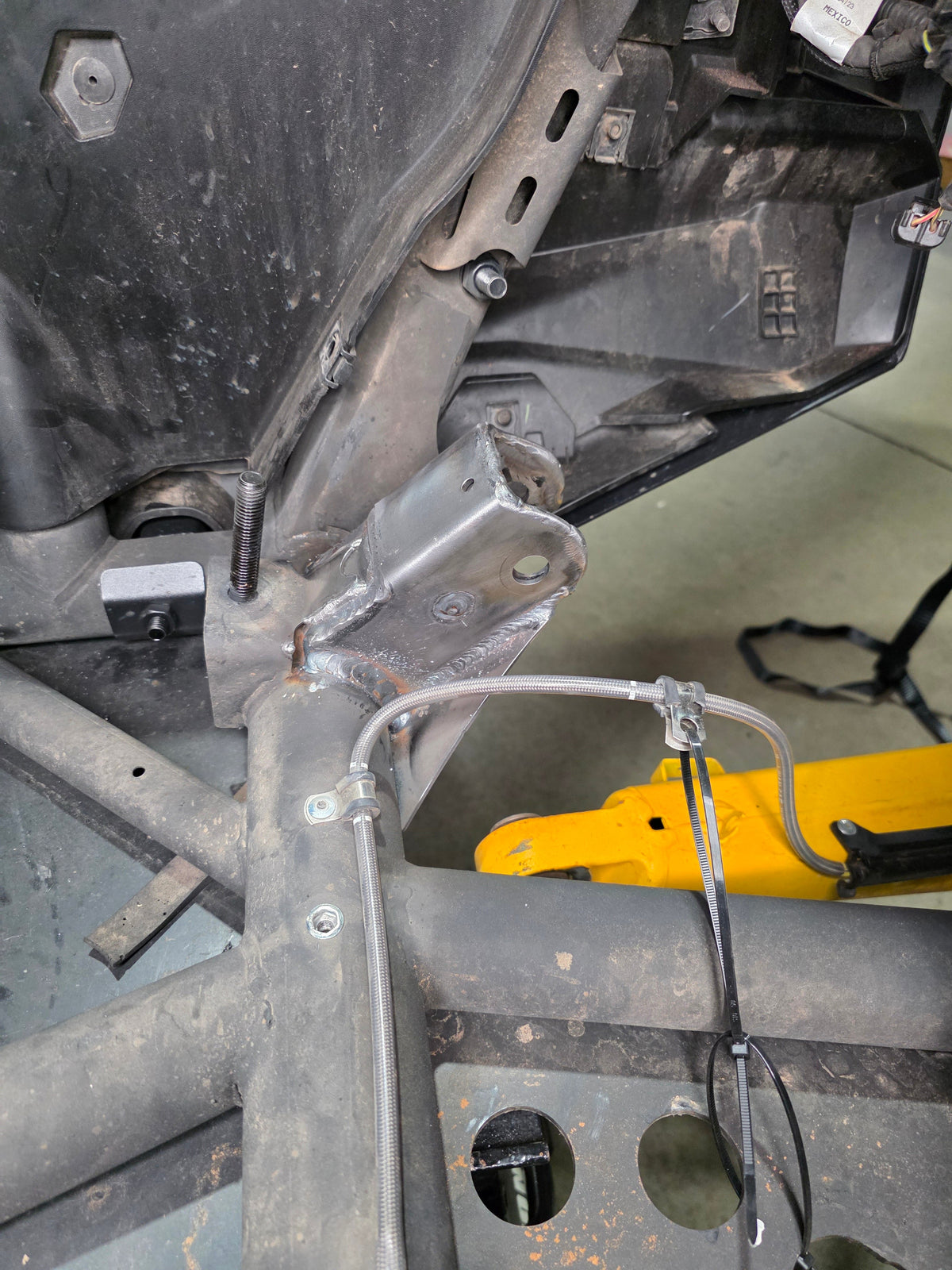 Can-Am Maverick R Trailing Arm Pivot Gusset Kit