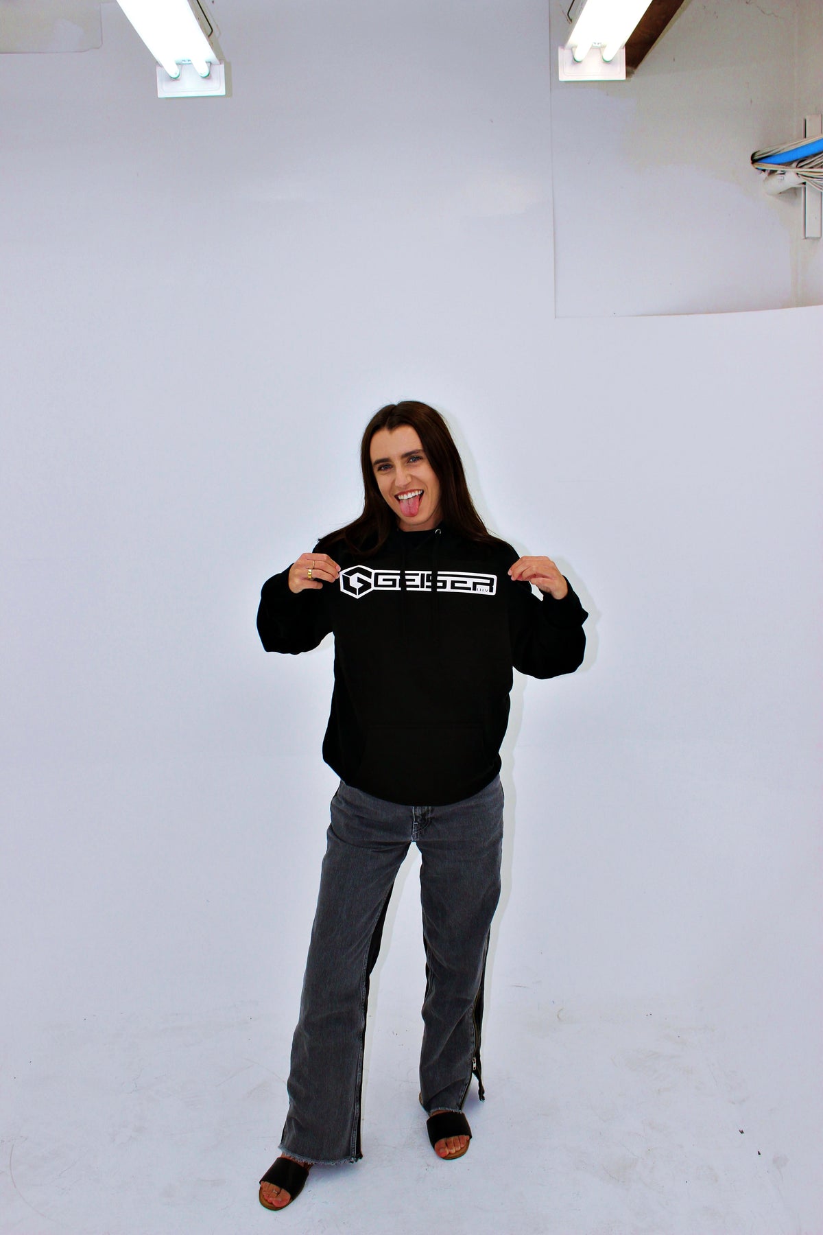 GEISER PERFORMANCE HOODIE