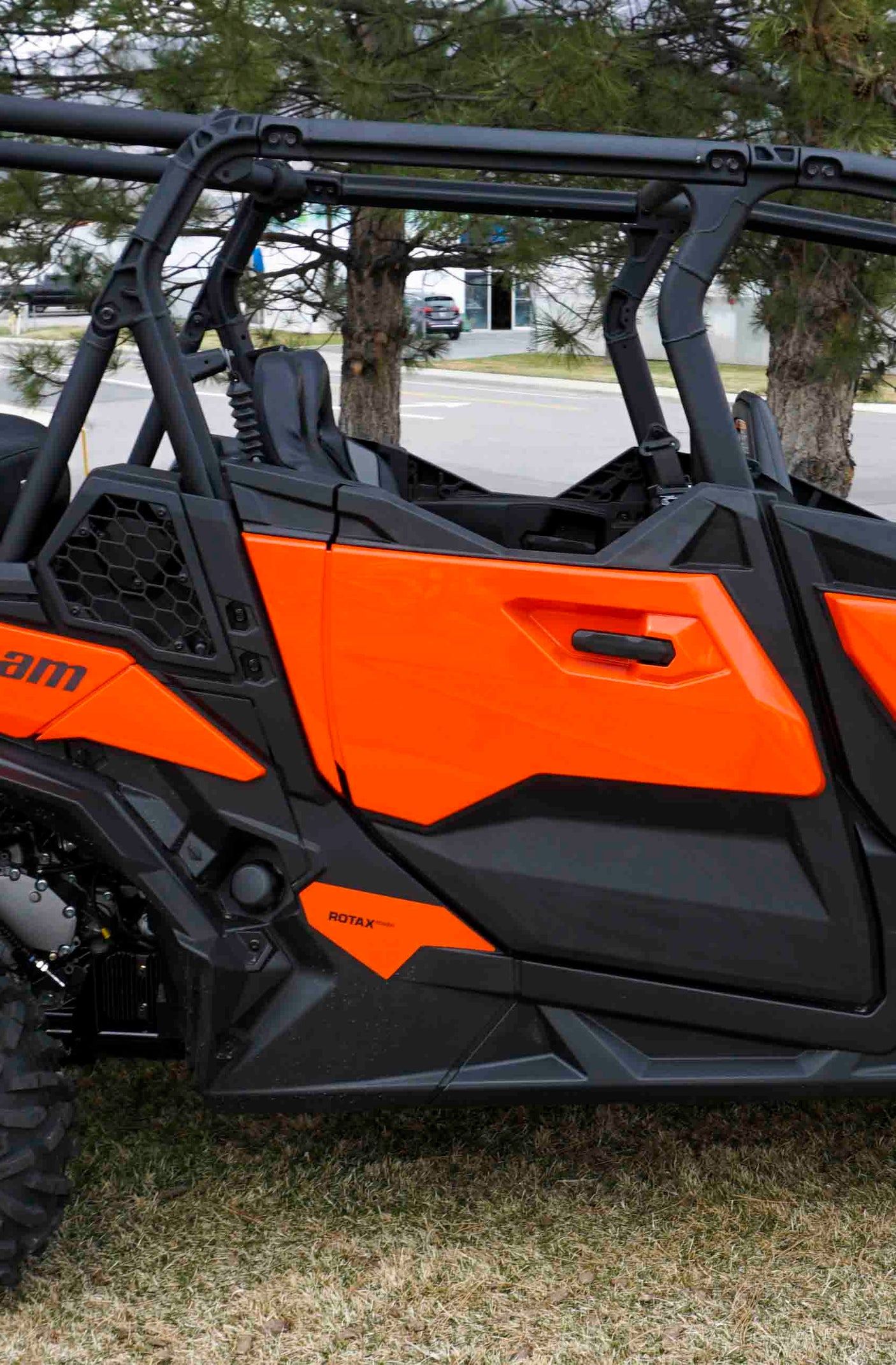 Maverick Sport Max Rear Bench with Harnesses - Comfortable + Safe (2019+)