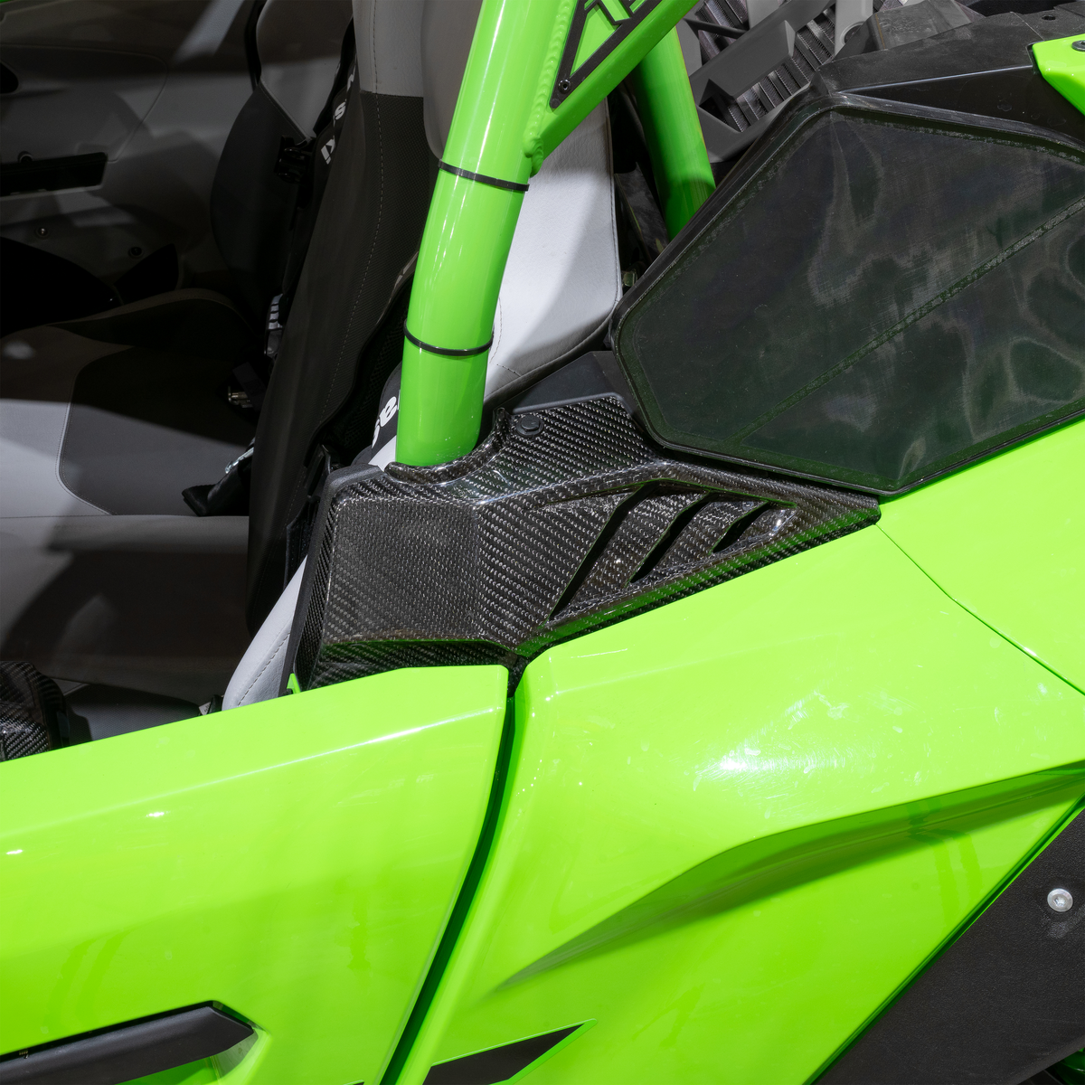 Kawasaki Teryx H2 Carbon Fiber 4 Piece Pillar Covers Kit – product detail 3