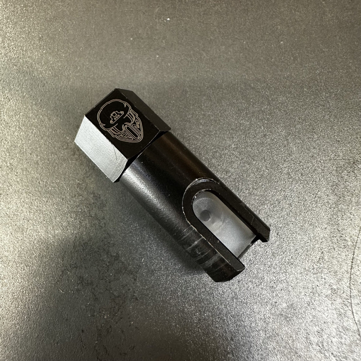 90-Degree Right Angle Grease Tool - Universal Push-On Slotted Design for Hard-to-Reach Zerks (Sold Individually)