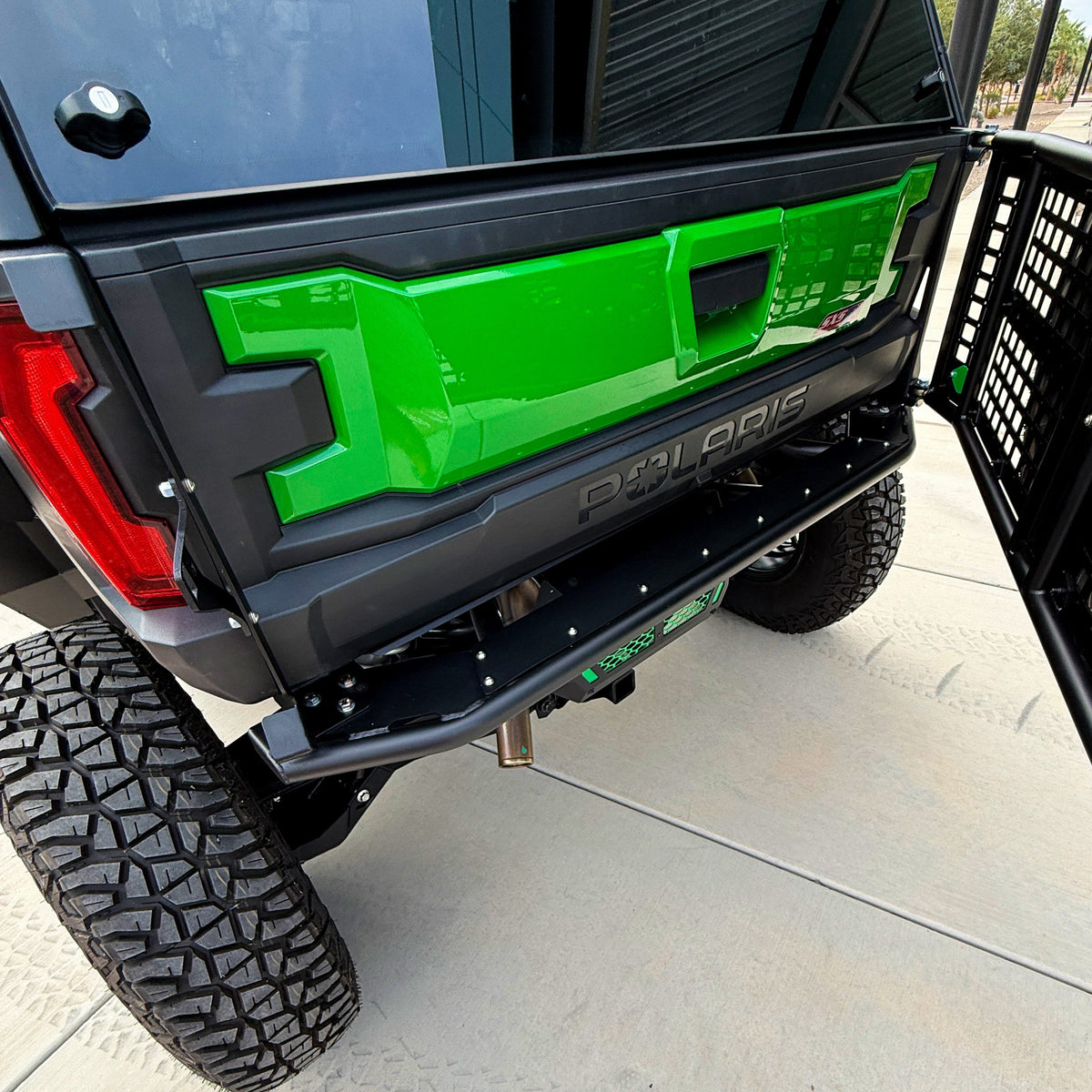 Polaris Xpedition X-Plorer Rear Bumper & Tire Carrier – product detail 8