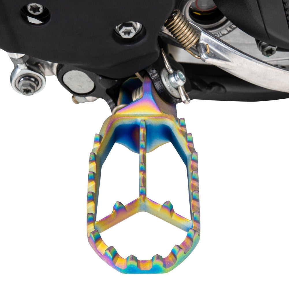 Tusk Blitz Titanium Moto Foot Pegs Jet Fuel Husqvarna FC 250 2022-2026
