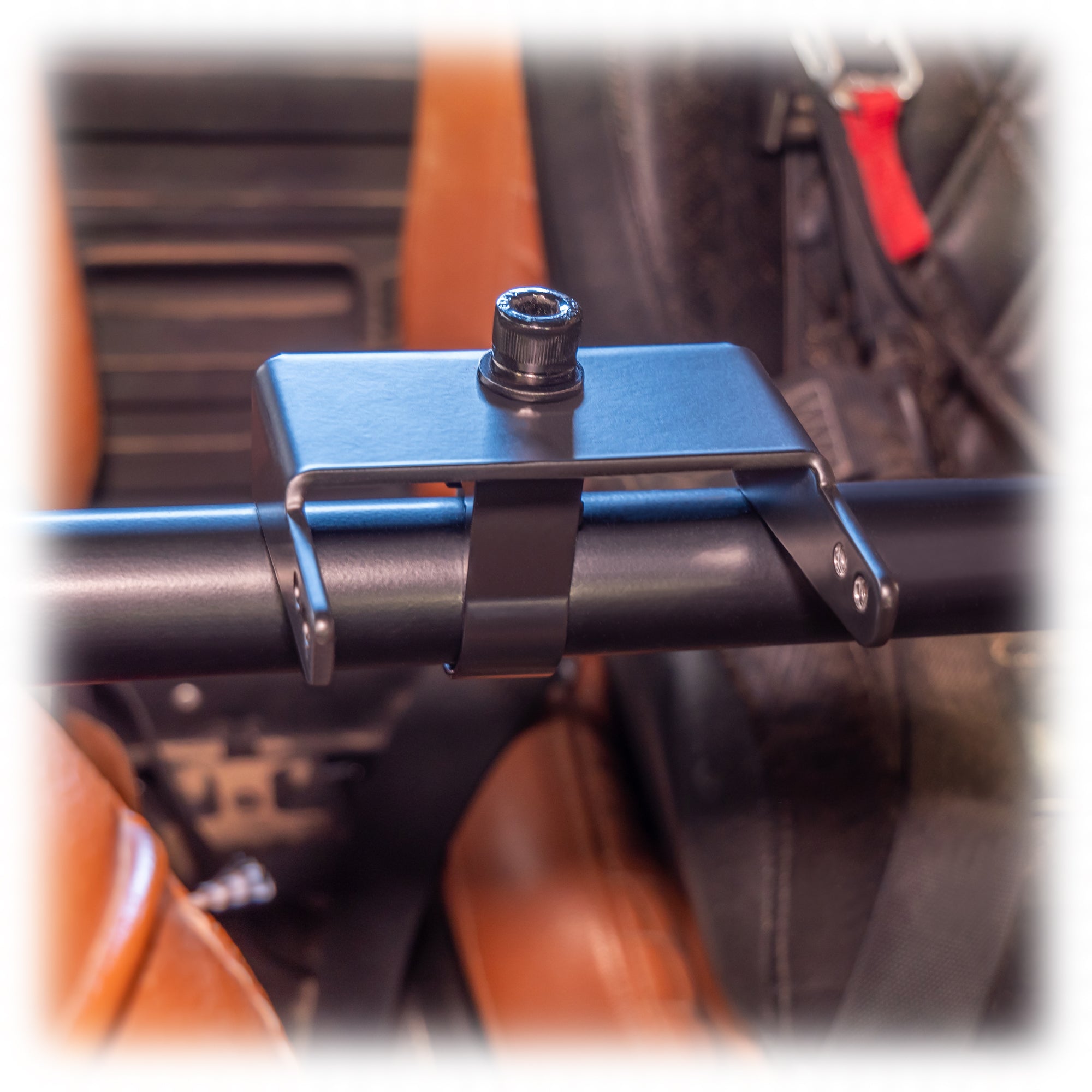 DRT Motorsports Universal Air Pumper Bracket for Rugged Radios
