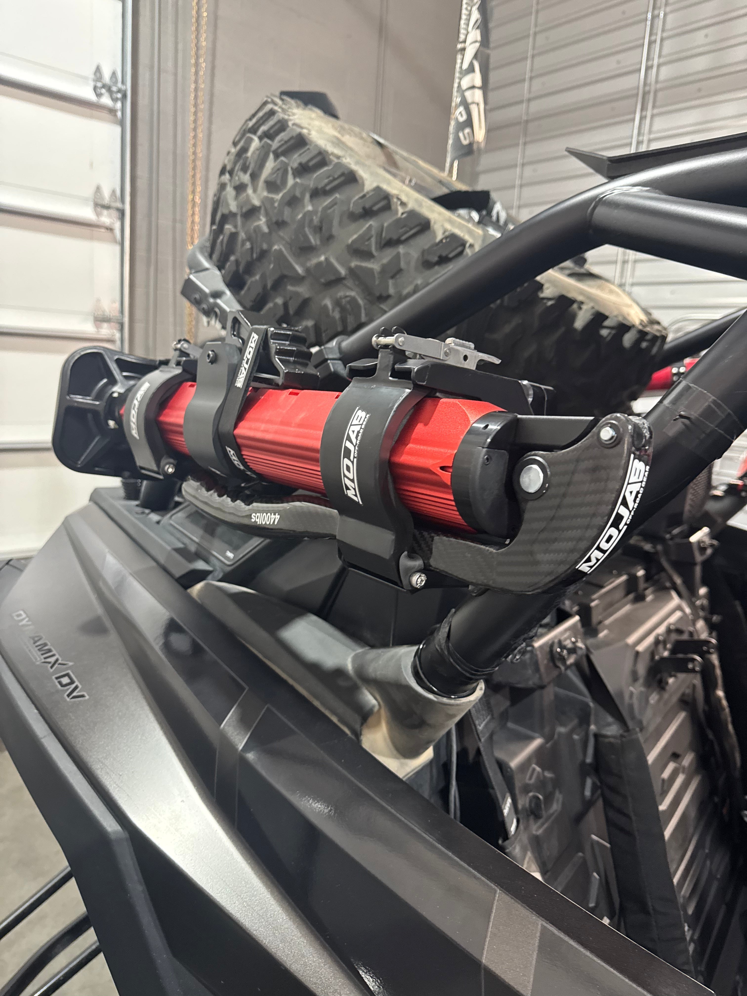 Photo of CarbonPro Compact Hydraulic Jack with Mounting Clamps MLH 40'' by MOJAB OFFROAD - Premium for UTVs / Side by Sides