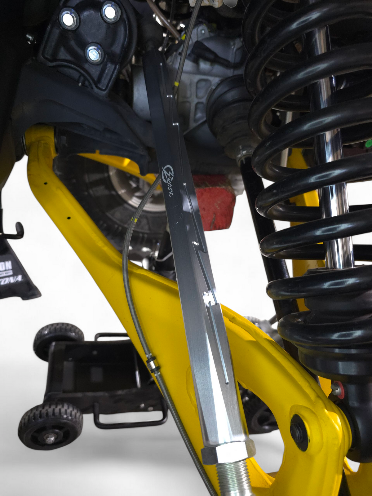 2024+ Can-Am Maverick R Billet Tie Rods - Anodized Clear