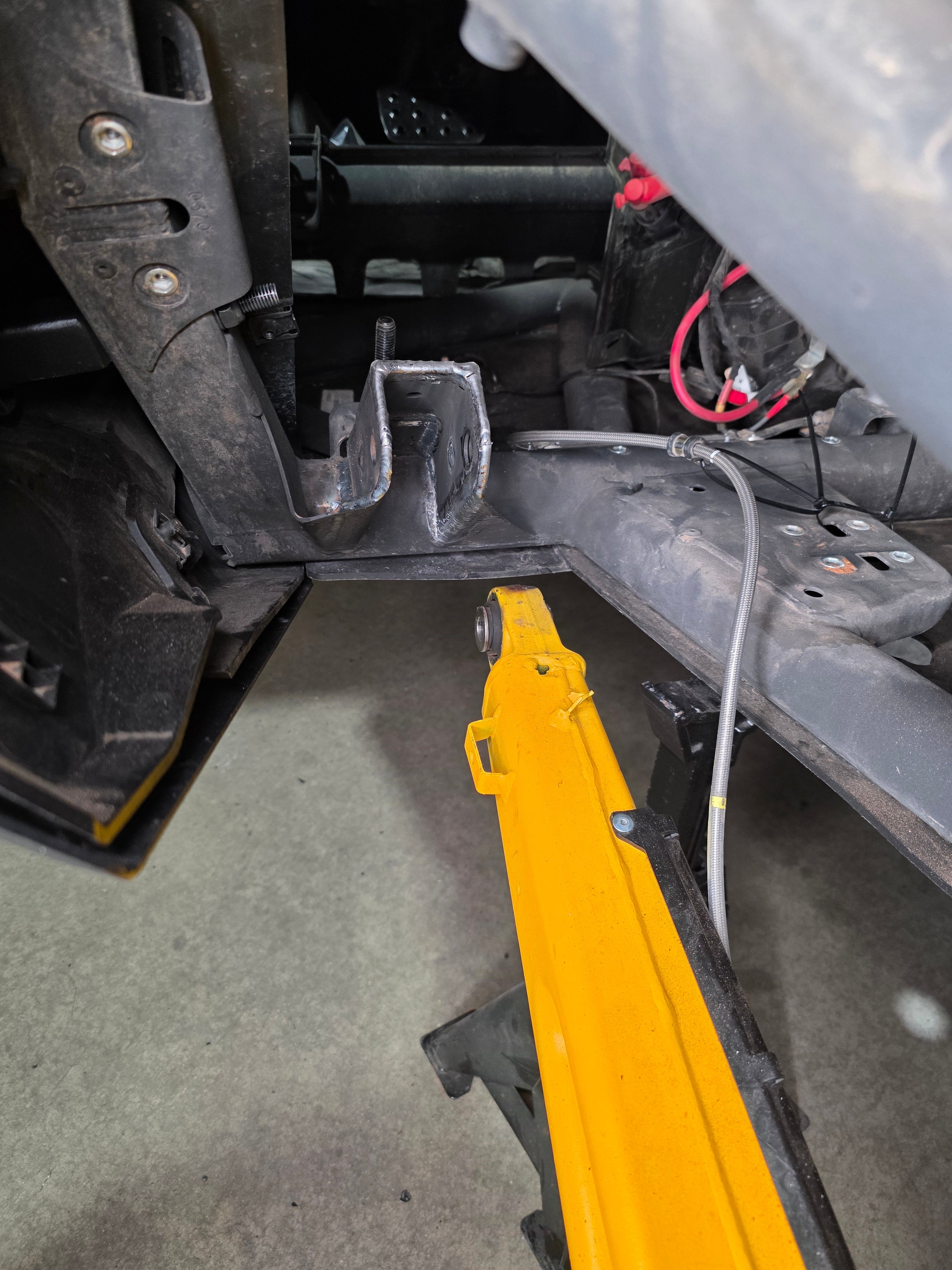 Elektric Offroad - 2024+ Can Am Maverick R Trailing Arm Pivot Gusset