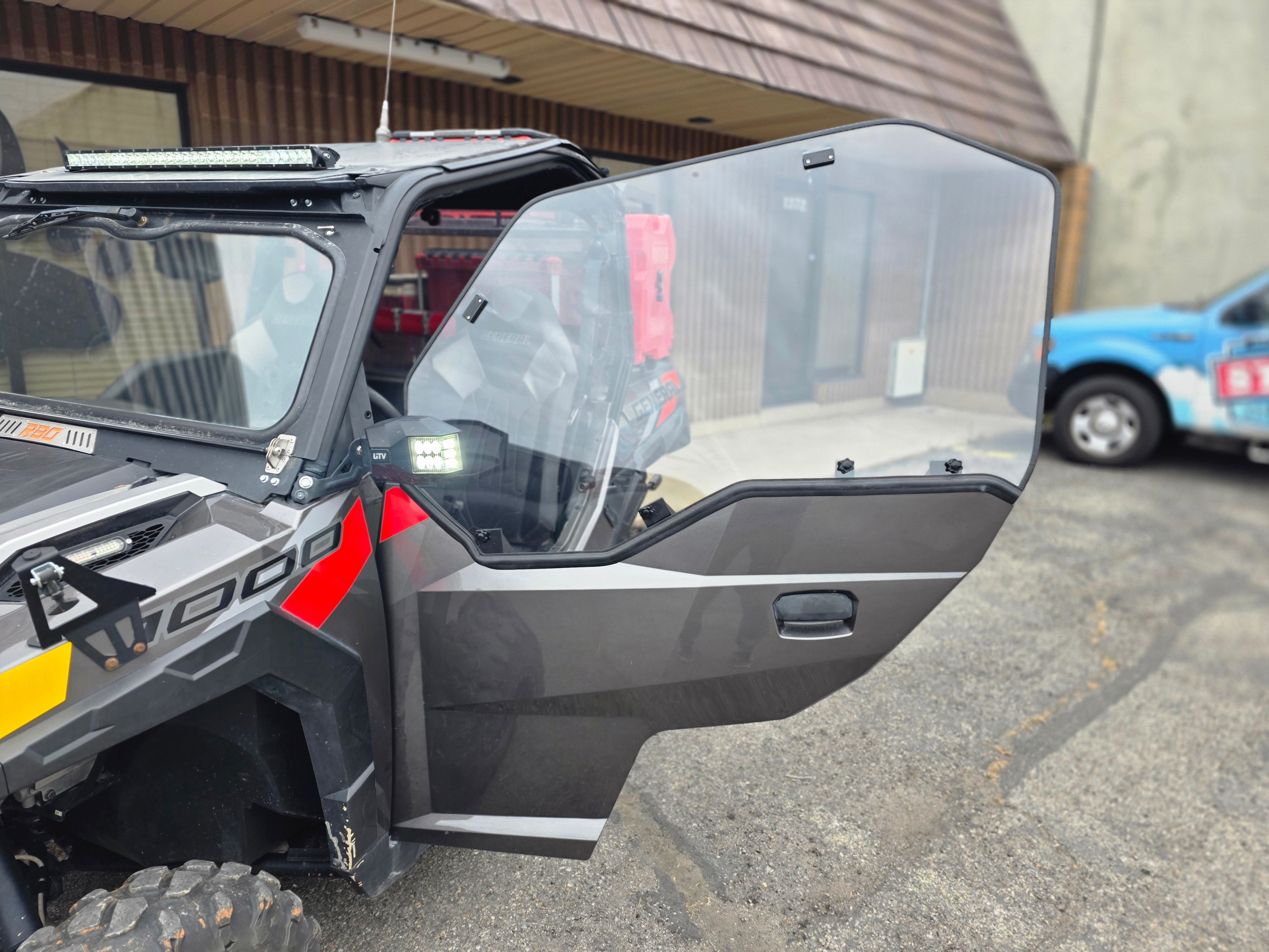 Polaris General 1000 2-Door Hard Cab Enclosure | Crystal-Clear Polycarbonate