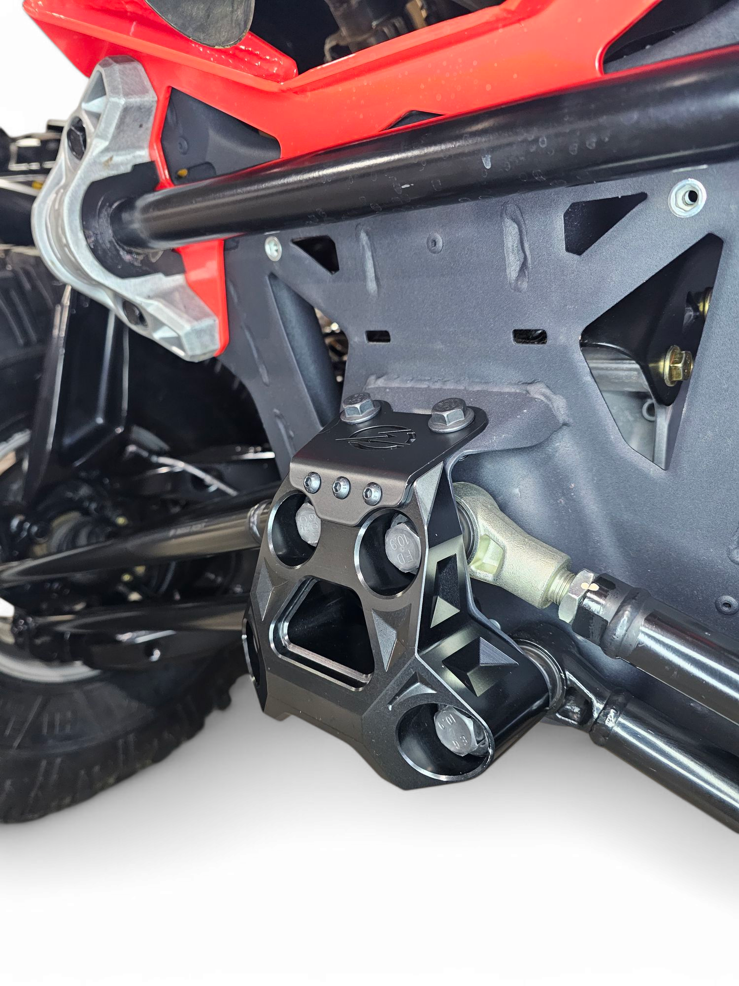 Photo of 2024+ Can Am Maverick R Billet Radius Rod Plate (Black) by Elektric Offroad - Premium for UTVs / Side by Sides