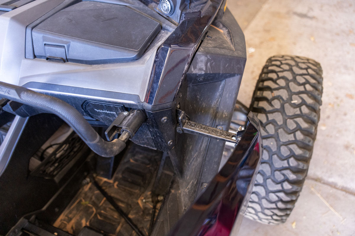 Fusion Fiber Aero Latch - Maximize Airflow + Keep Cool (2022+)