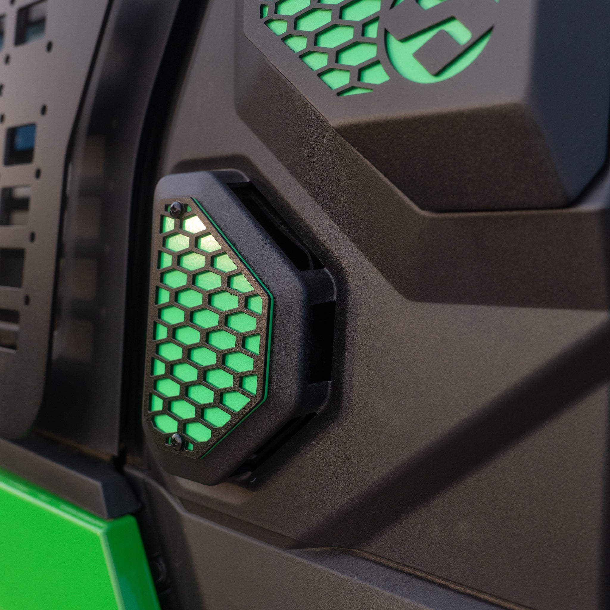 Polaris Xpedition Side Vent Overlay Plates