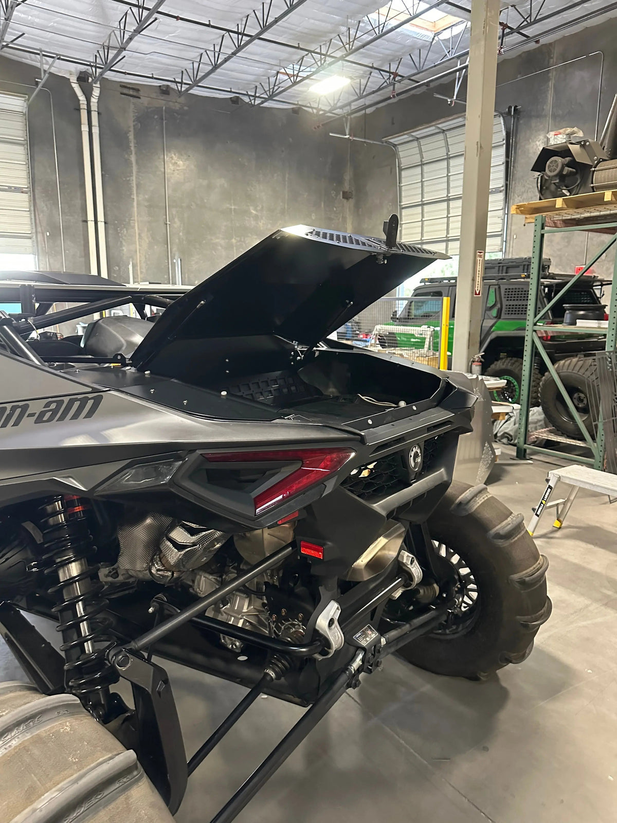 Can-Am Maverick R Rear Bed Cover – product detail 6