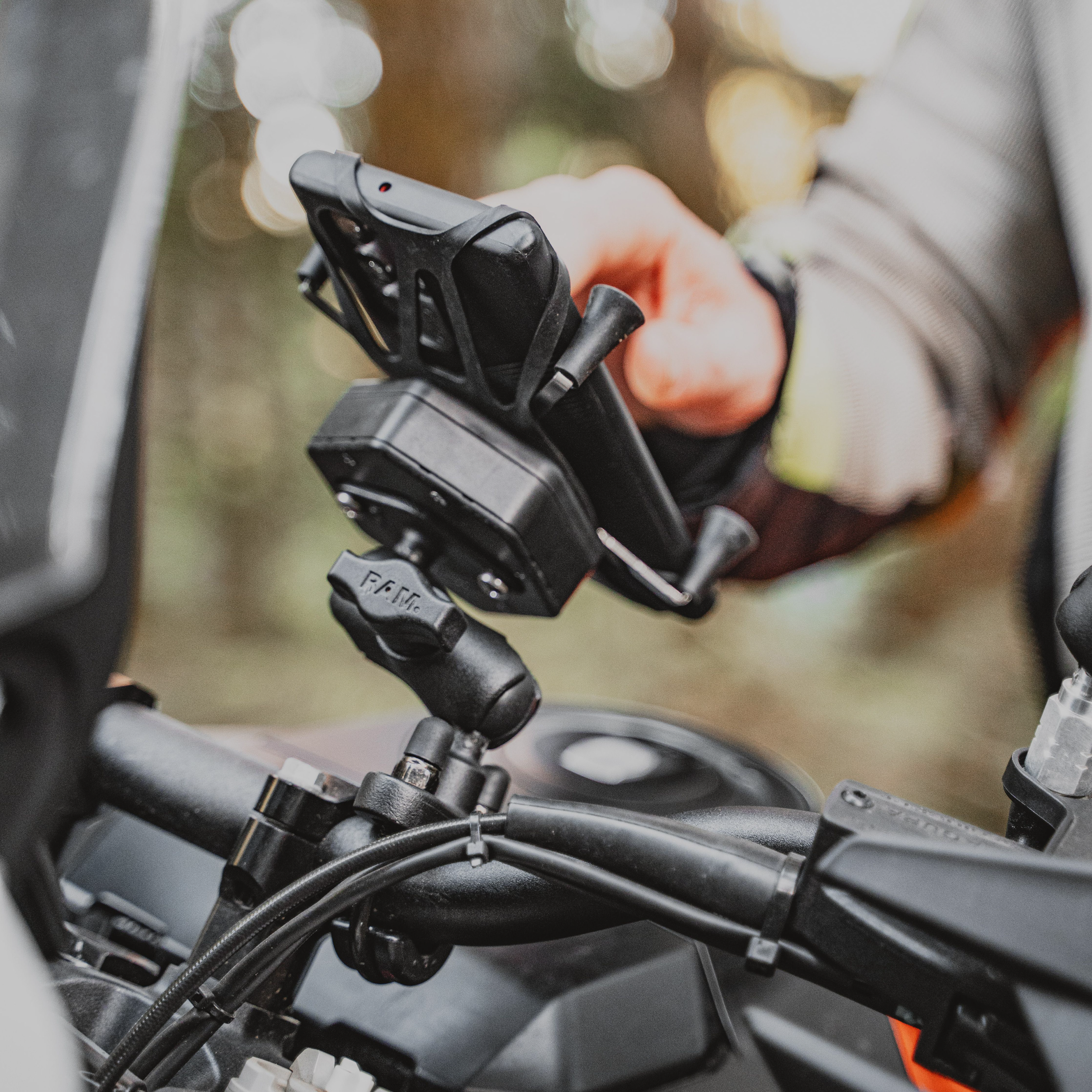 Photo of X-GRIP VIBE-SAFE L PHONE MOUNT WITH U-BOLT BASE MEDIUM by RAM - Premium Accessories for UTVs / Side by Sides