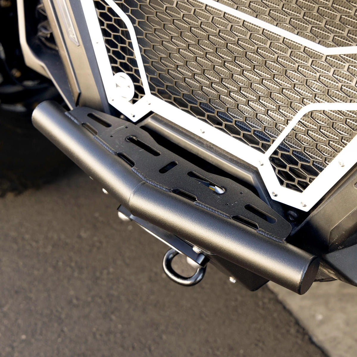 SDR Motorsports Single Tube Front Bumper with Winch Skid Plate for Can-Am Maverick R
