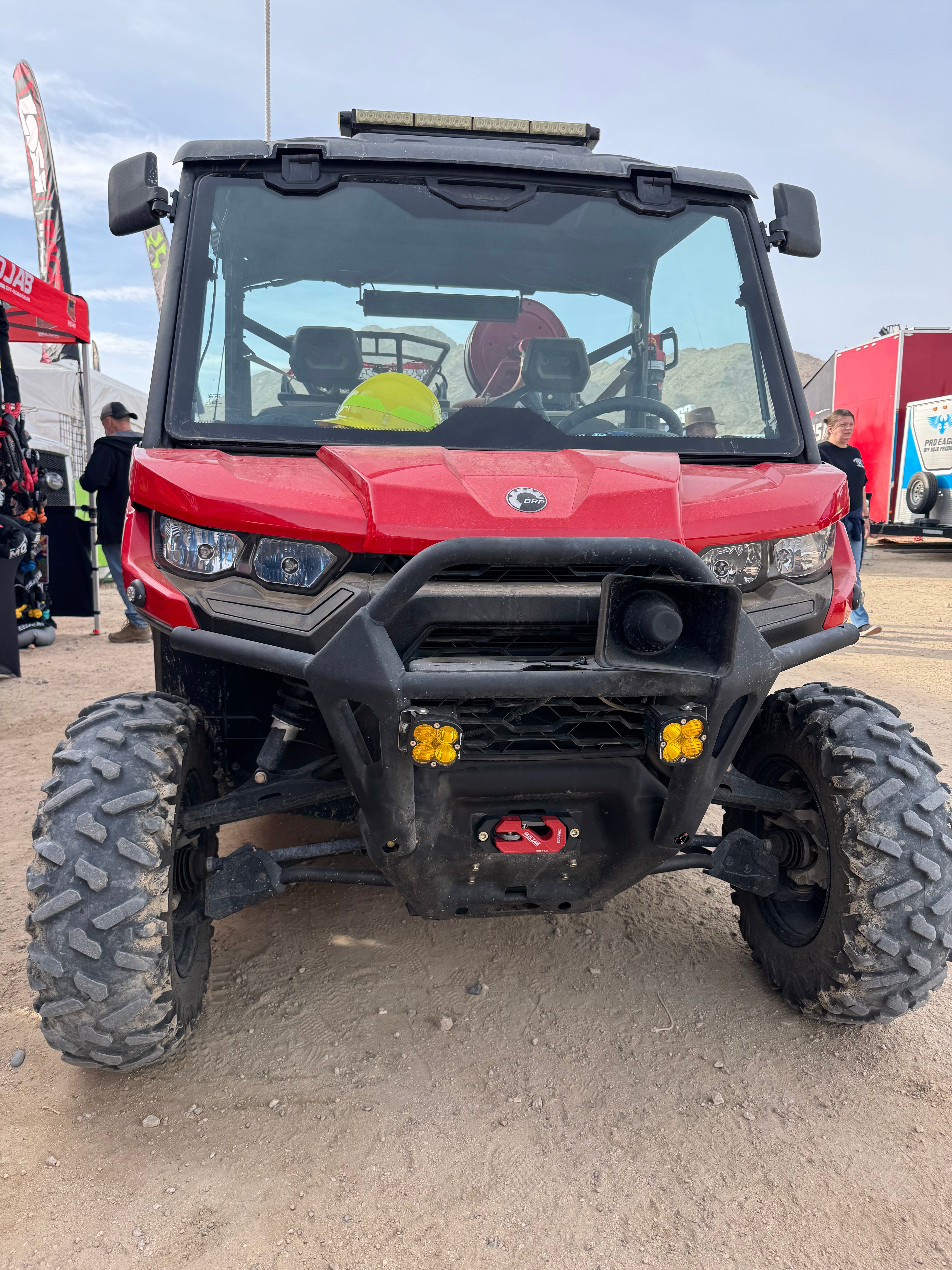 Photo of Side By Side / UTV Aluminum Recessed Winch Shackle with Fairlead Kit, closed latch (LIFE TIME WARRANTY*) by MOJAB OFFROAD - Premium Winches & Winch Mounts for UTVs / Side by Sides