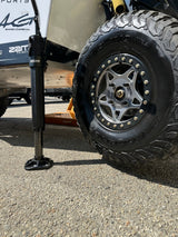 Photo of CarbonPro Compact Hydraulic Jack MLH 40'' by MOJAB OFFROAD - Premium for UTVs / Side by Sides