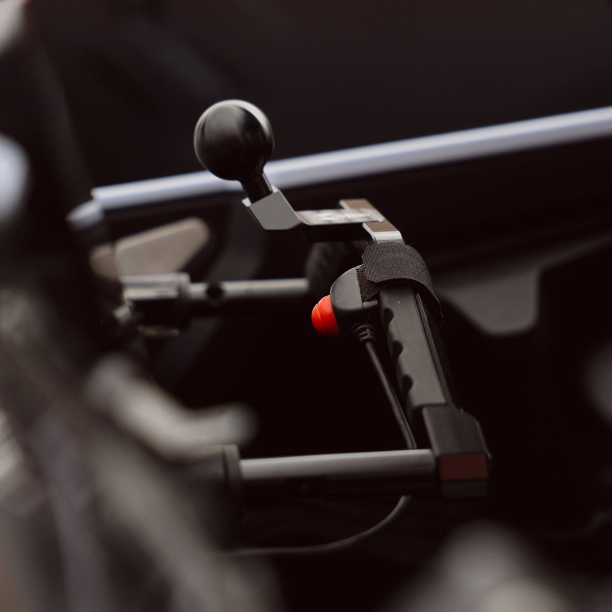 Polaris RZR Pro Billet Passenger Grab Handle – product detail 6