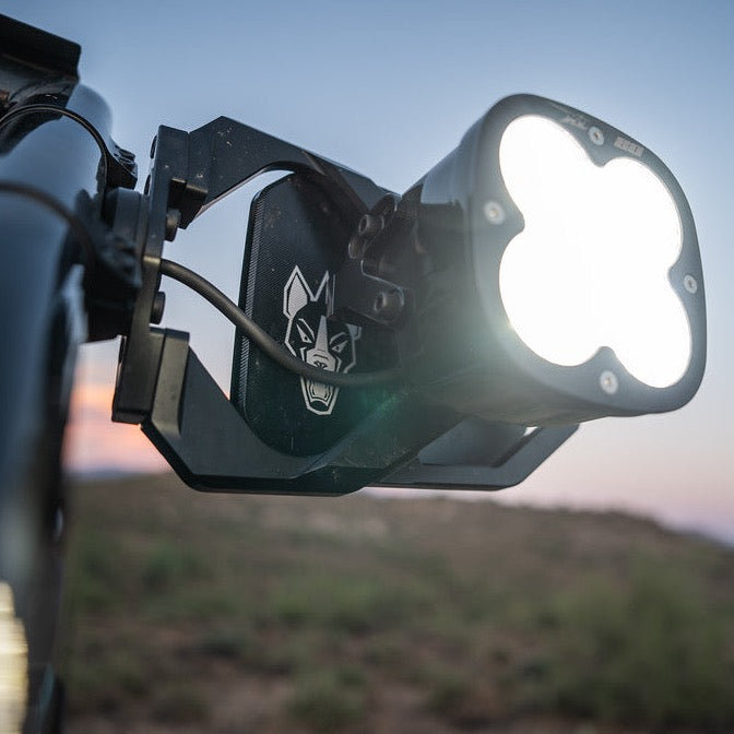 Cuero Race XL80 Light Mount Pair