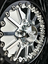 Packard Element silver non-beadlock wheel for Maverick R, machining and optional spinner-cap closeup