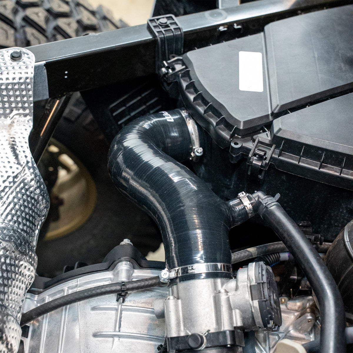 Can-Am Defender HD11 Silicone Intake Tube Kit – product detail 9