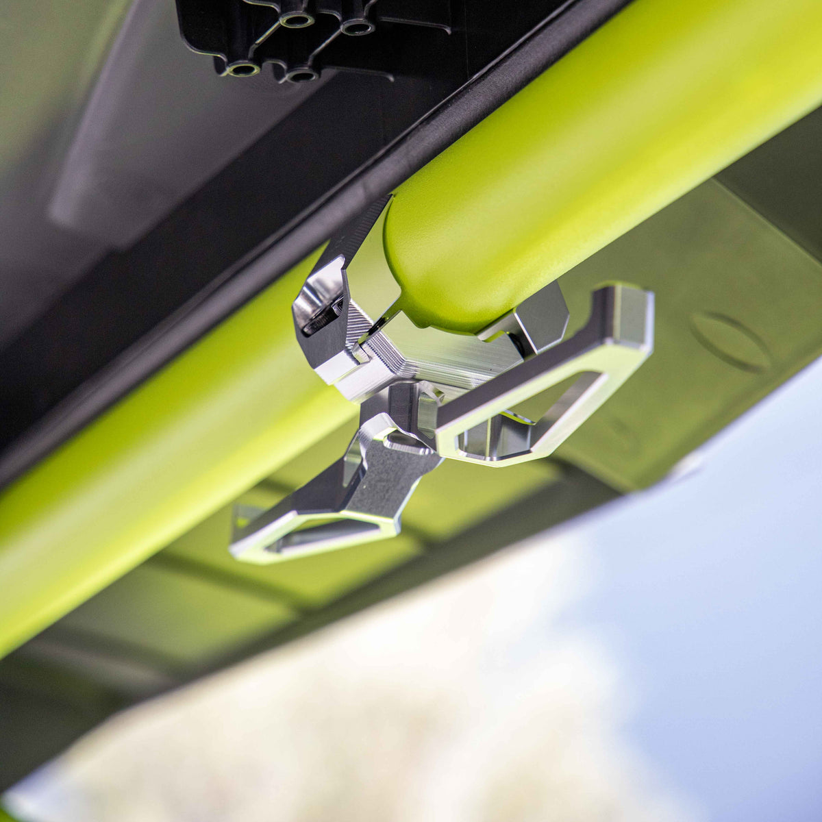 Universal C-Clamp Accessory Mount – product detail 8
