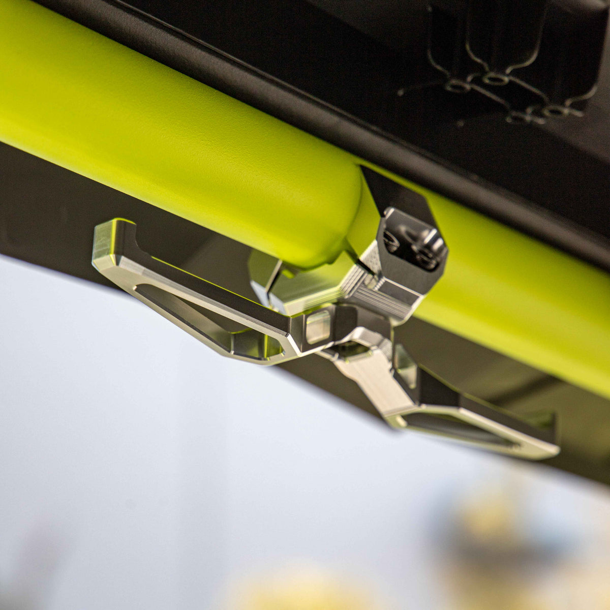 Universal C-Clamp Accessory Mount – product detail 9