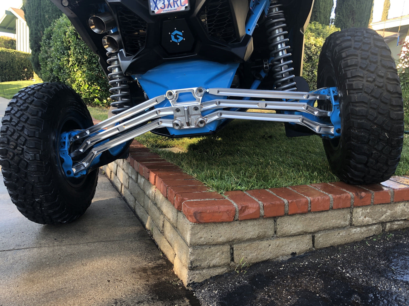 Photo of Can-Am Maverick X3 High Clearance Radius Rods (72in / 6 pc) by LM-UTV - Premium Radius Rods for UTVs / Side by Sides