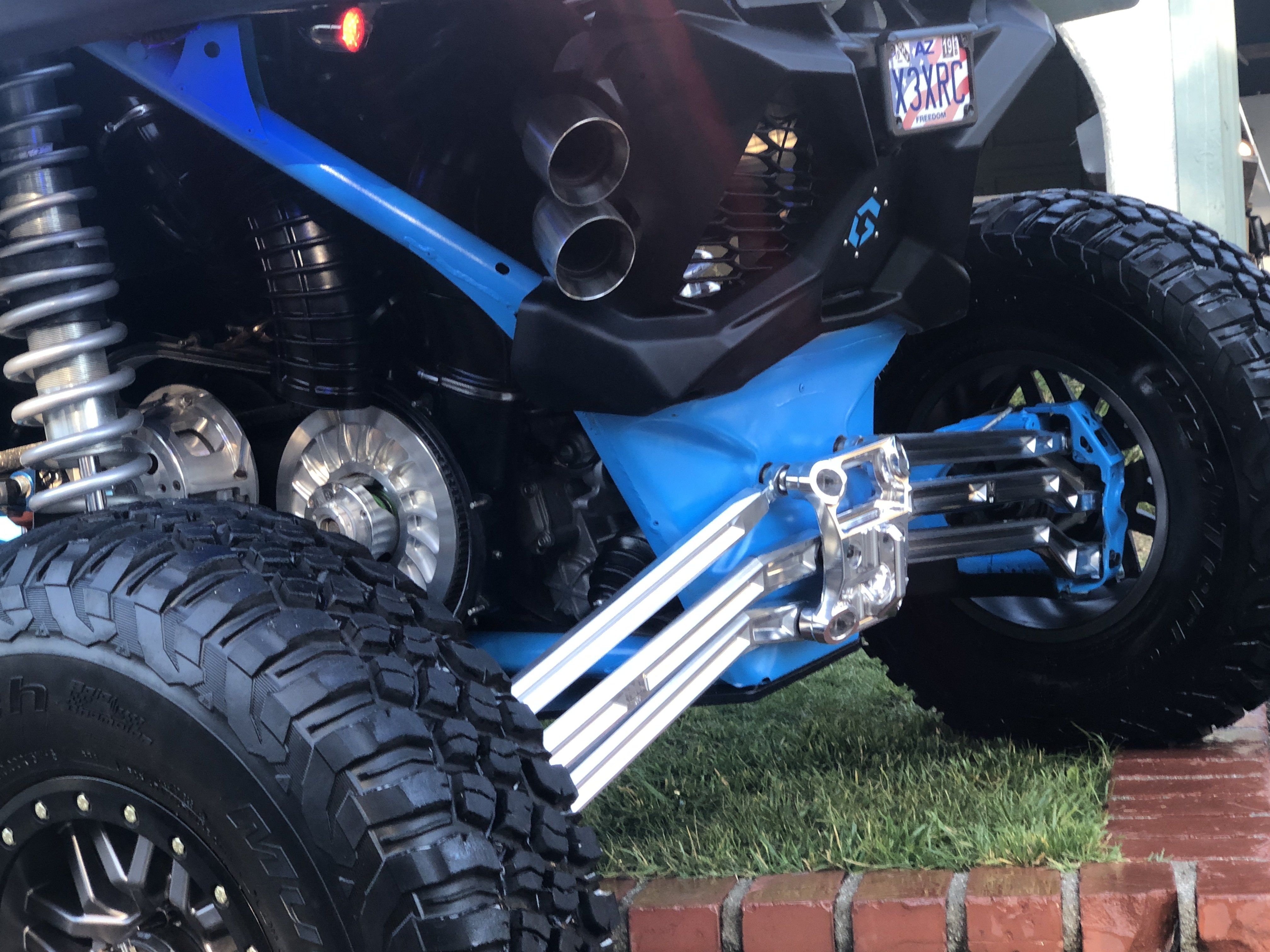 Photo of Can-Am Maverick X3 High Clearance Radius Rods (72in / 6 pc) by LM-UTV - Premium Radius Rods for UTVs / Side by Sides