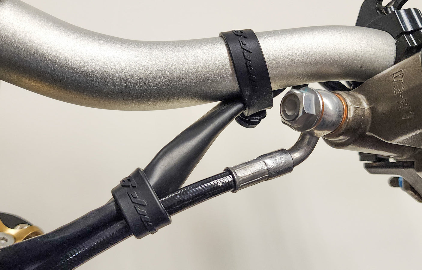 Rubber Handlebar Tie Kit - Adjustable & Reusable