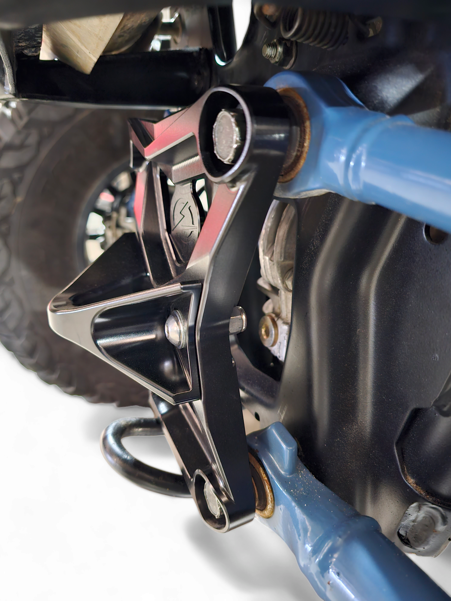 Photo of 2020-2024 Polaris RZR Pro XP Radius Rod Plate with Tow Hook Black by Elektric Offroad - Premium Receivers & Hitches for UTVs / Side by Sides