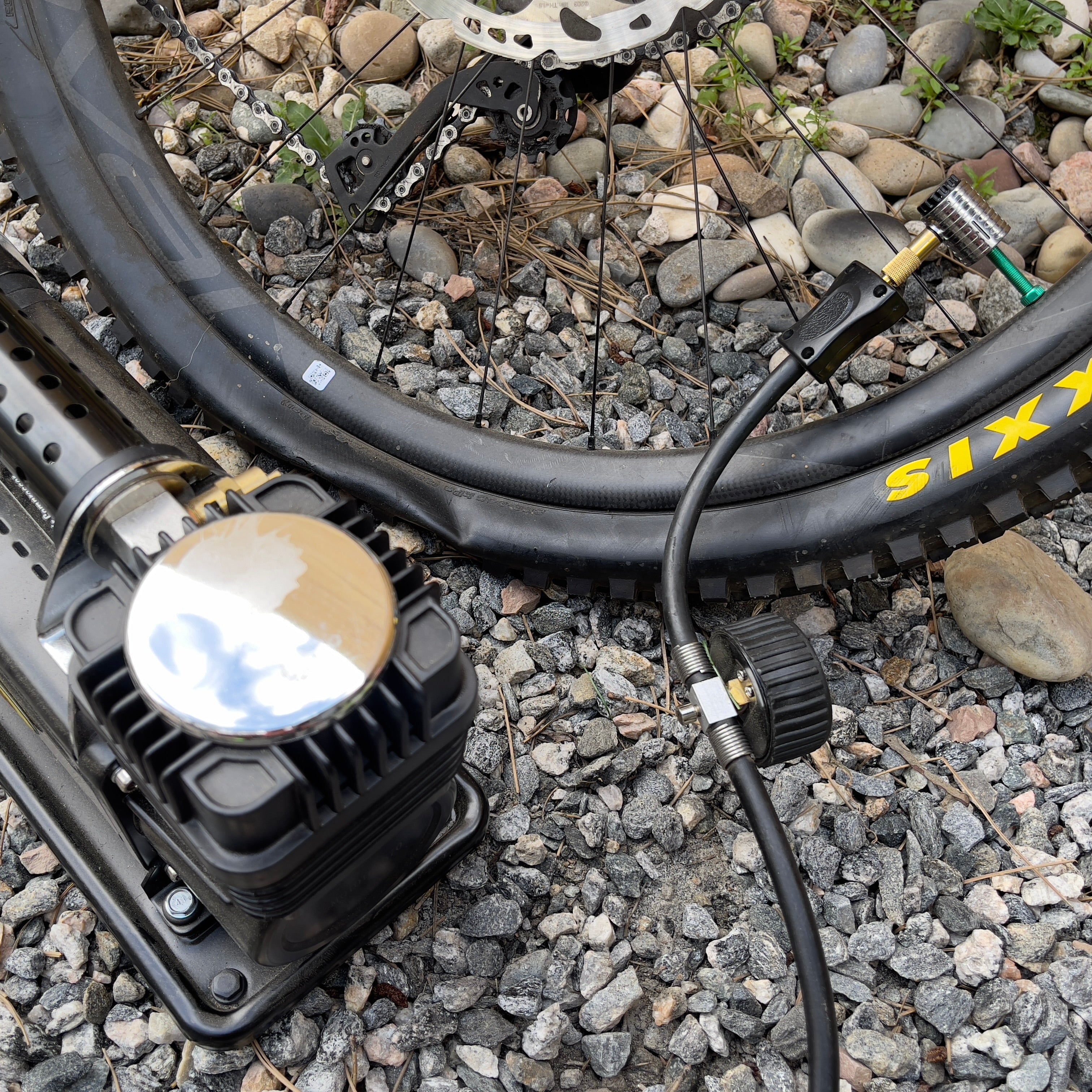 Photo of Lightning™ XP Locking Presta Air Chuck for Bike Tires - 1/4" F-NPT (Presta Valves) by JACO - Premium Air Chuck for UTVs / Side by Sides