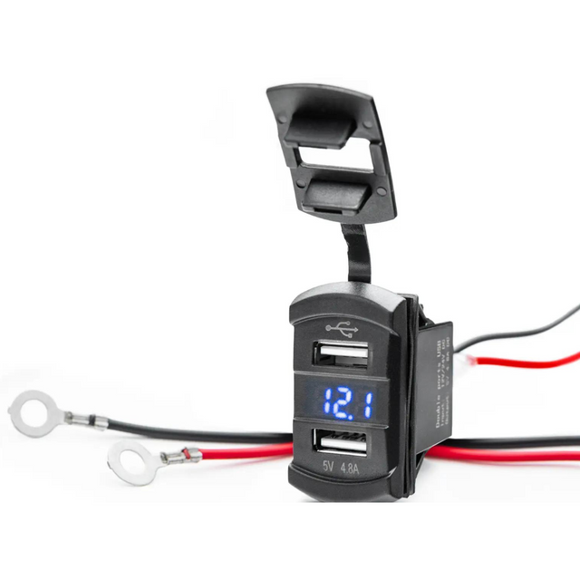 12 V UTV Voltmeter and Dual Usb Charger