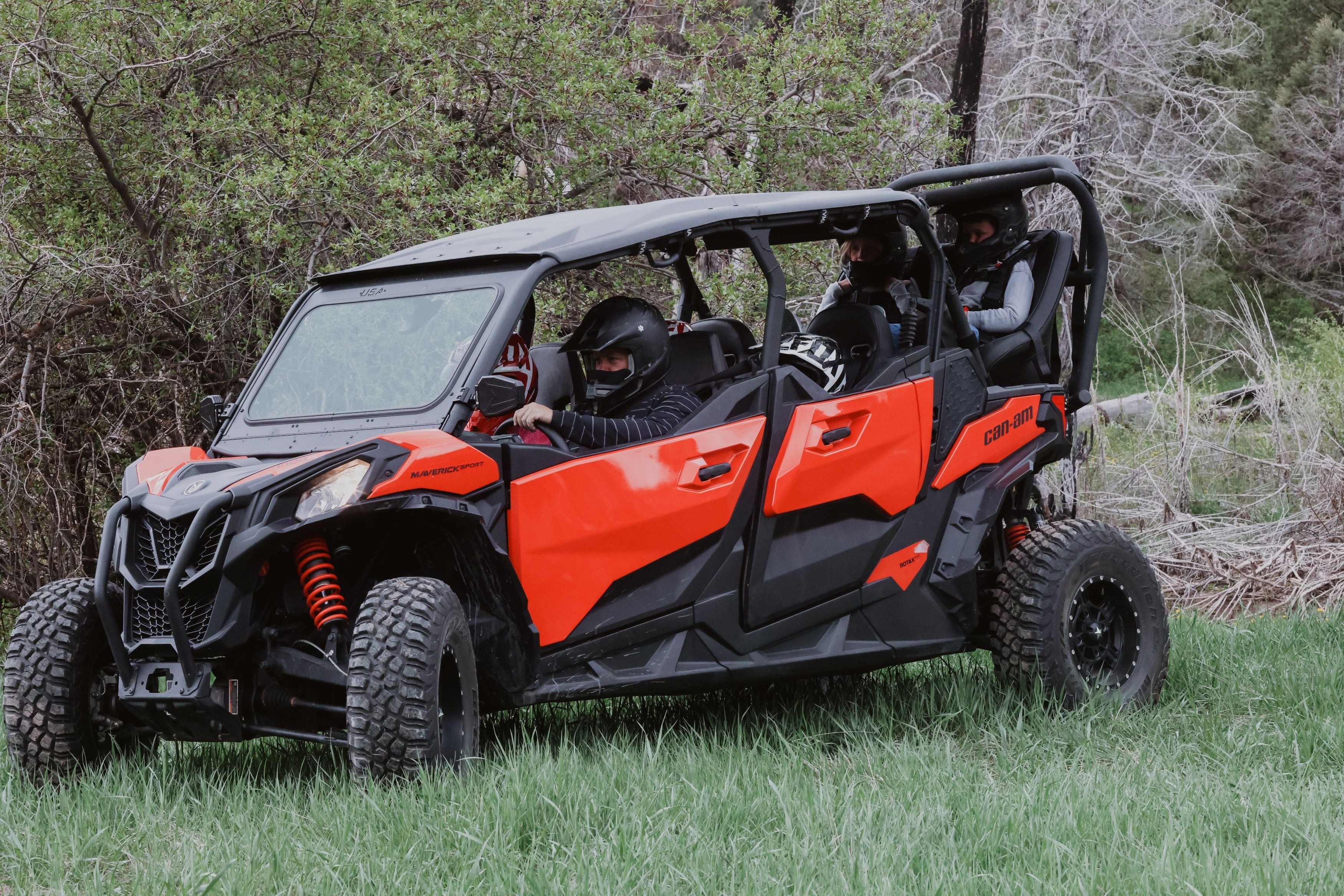 Maverick Sport Max Rear Bench with Harnesses - Comfortable + Safe (2019+)