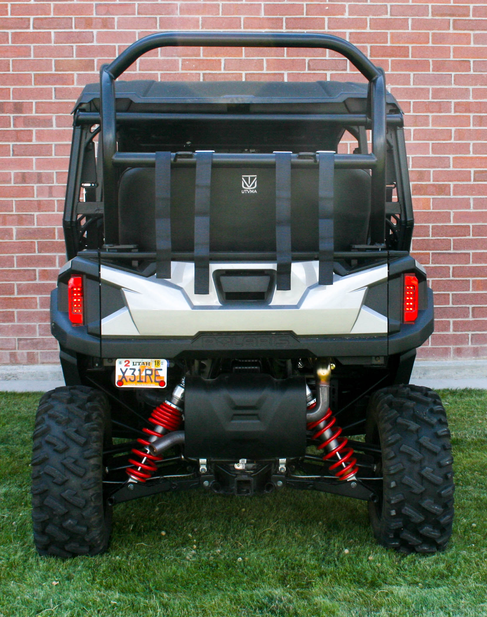General 4 Backseat and Roll Cage Kit - Added Safety + Easy Install (2016+)