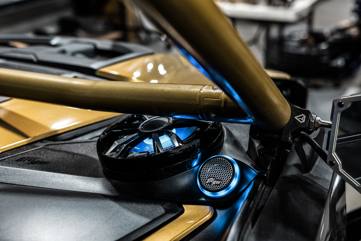 UTV Stereo Can-Am Maverick R 6.5" Dash Speaker Mounts
