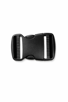 Black replacement chest buckle for a 4-point harness