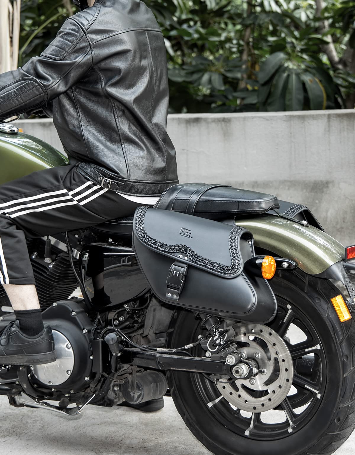 Photo of 28L Synthetic Leather Saddlebags with Lock for Sportster 883 Softail Dyna by Kemimoto - Premium for UTVs / Side by Sides