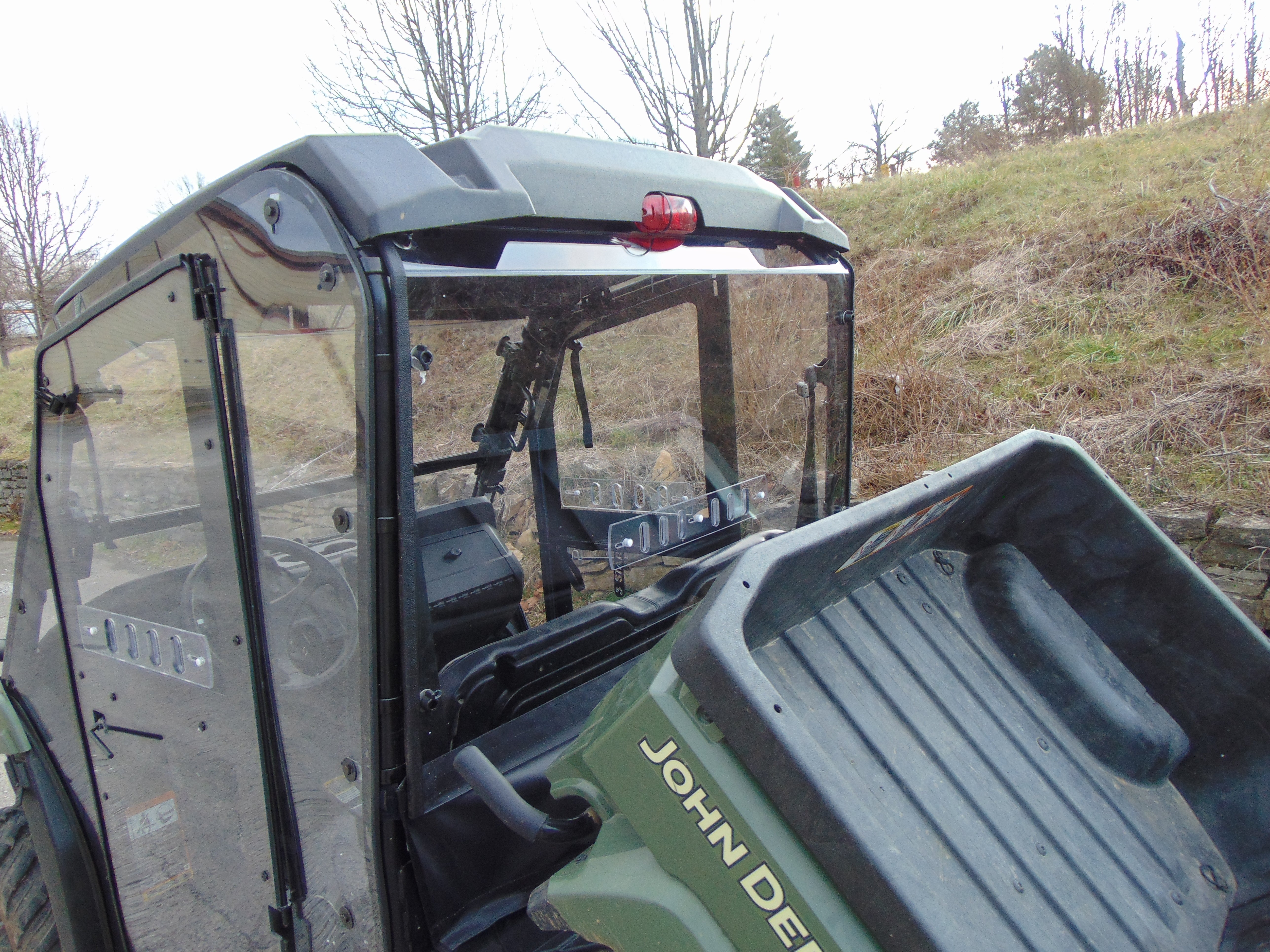 Photo of John Deere Gator 550/560/590 4-Seater - 1 Pc Lexan Back Panel w/Vent Option by 3 Star UTV - Premium Windshields for UTVs / Side by Sides