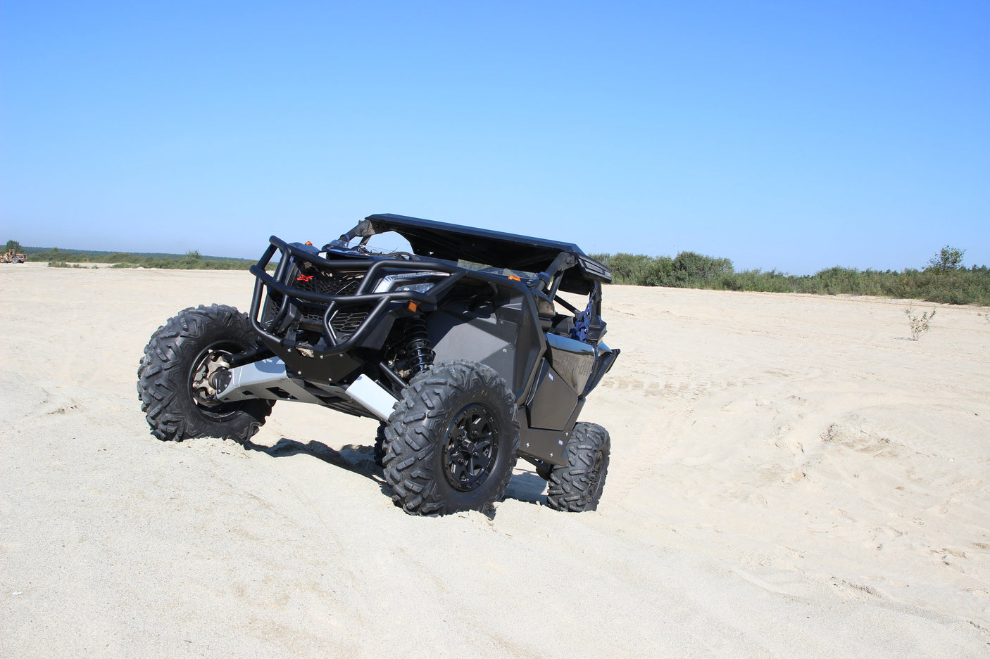 Photo of Can-Am Maverick X3 64'' / 72'' Alloy Central Skid Plate by Rival Powersports USA - Premium Central Skid Plate Alloy for UTVs / Side by Sides