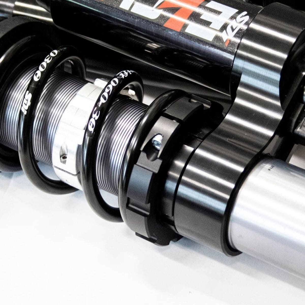 Photo of SDI '14-'24 Polaris RZR XP 1000 2 Seat E-Clik Switch Shock System by SDI - Premium for UTVs / Side by Sides