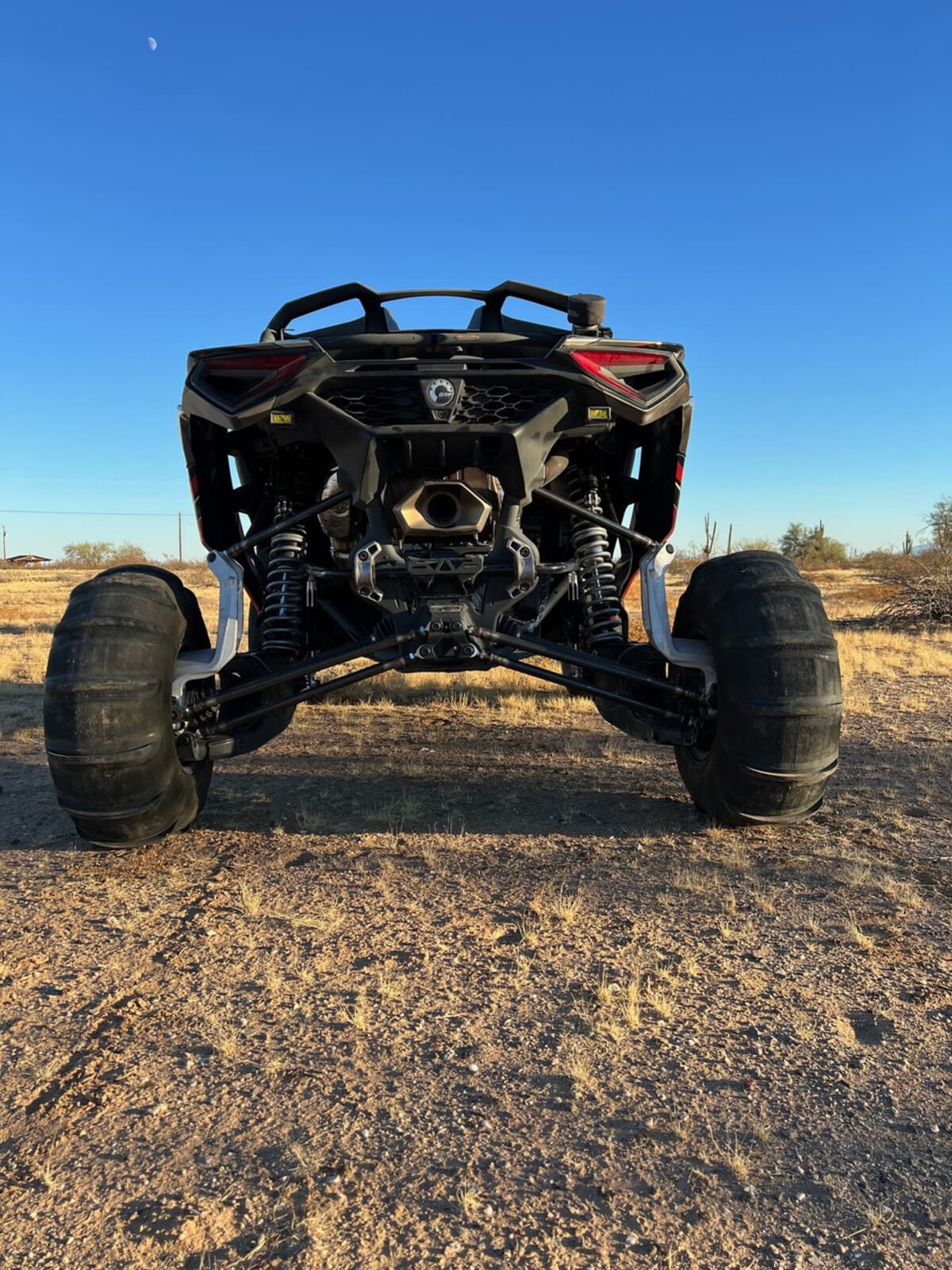 Photo of Can-Am Maverick R Radius Rod Kit by Shock Therapy - Premium Radius Rods & Plates for UTVs / Side by Sides