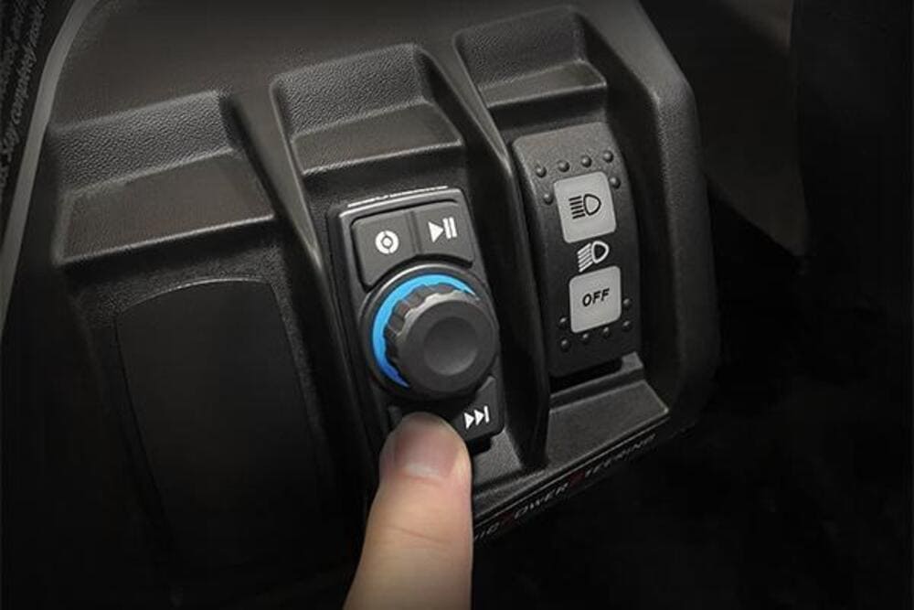 SSV Works Universal Bluetooth Rocker-Switch Audio-System with 200-Watt Amplifier