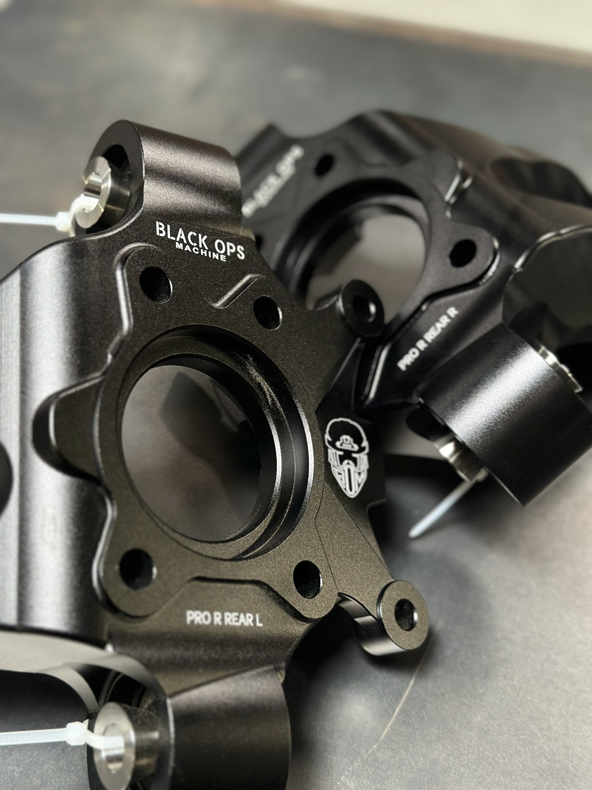Pro R / Turbo R Rear Knuckles - 6061 Billet Aluminum + Hard Anodized Finish