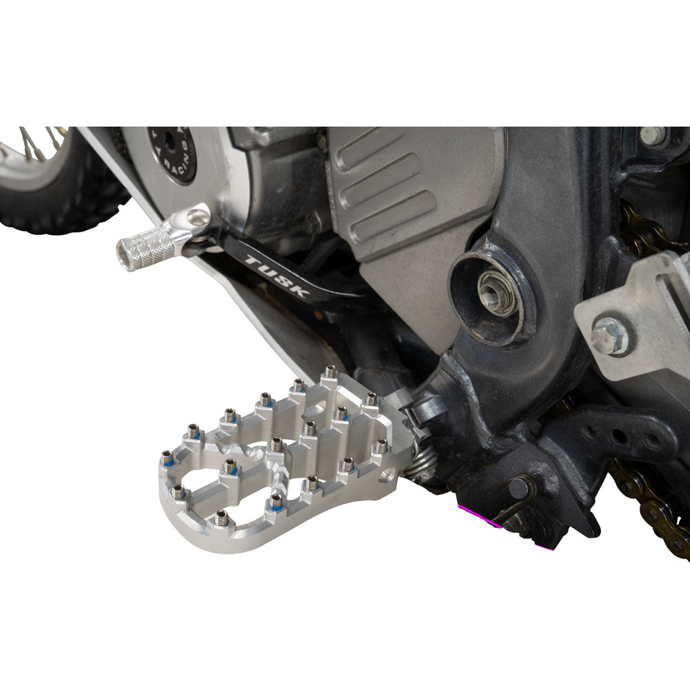 Tusk Edge Billet Adventure Foot Pegs CFMOTO IBEX 800 E 2023–2026