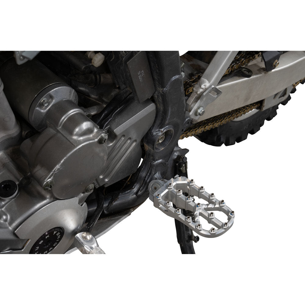 Tusk Edge Billet Adventure Foot Pegs CFMOTO IBEX 800 E 2023–2026