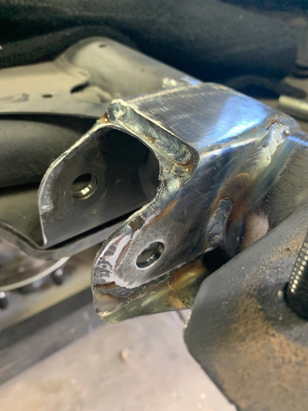Can Am X3 Weld in trailing arm and rear shocktower brace - R1 Industries