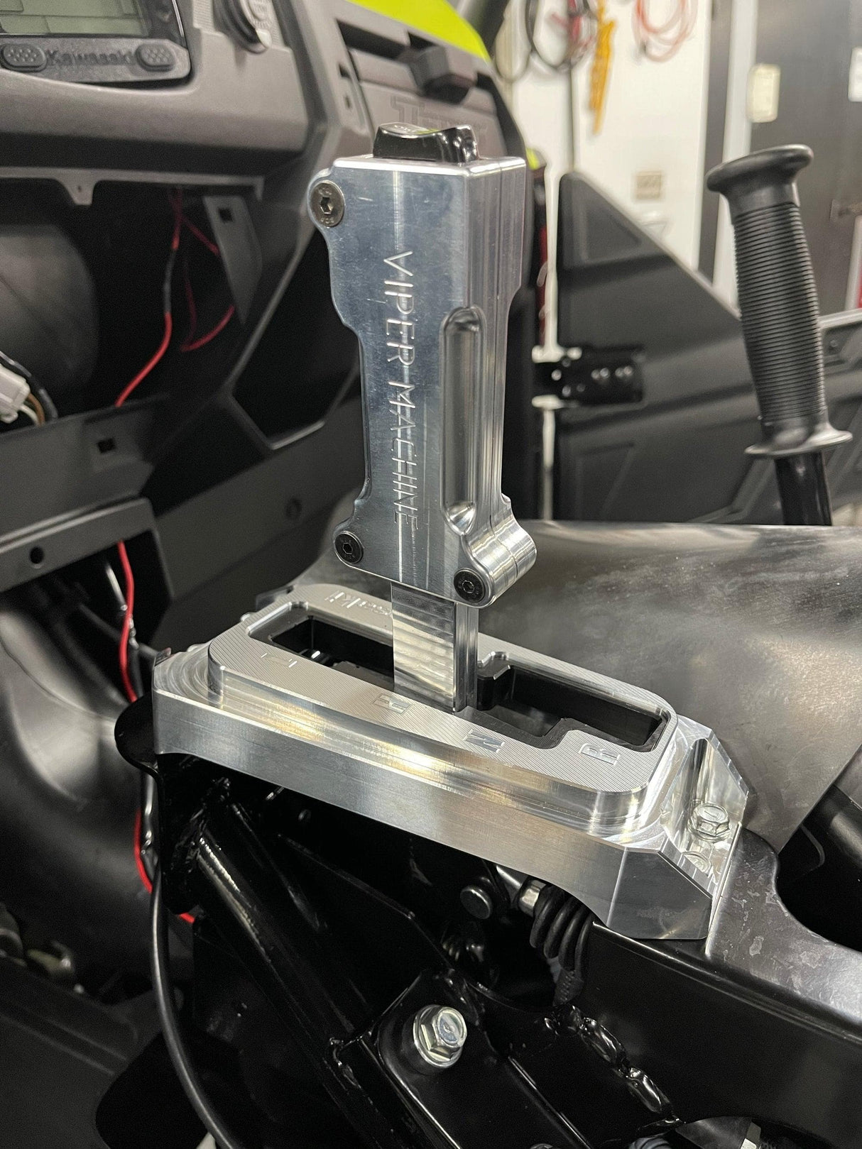 Kawasaki Teryx 800 Billet Shift System with Integrated Switch (2016+) - R1 Industries