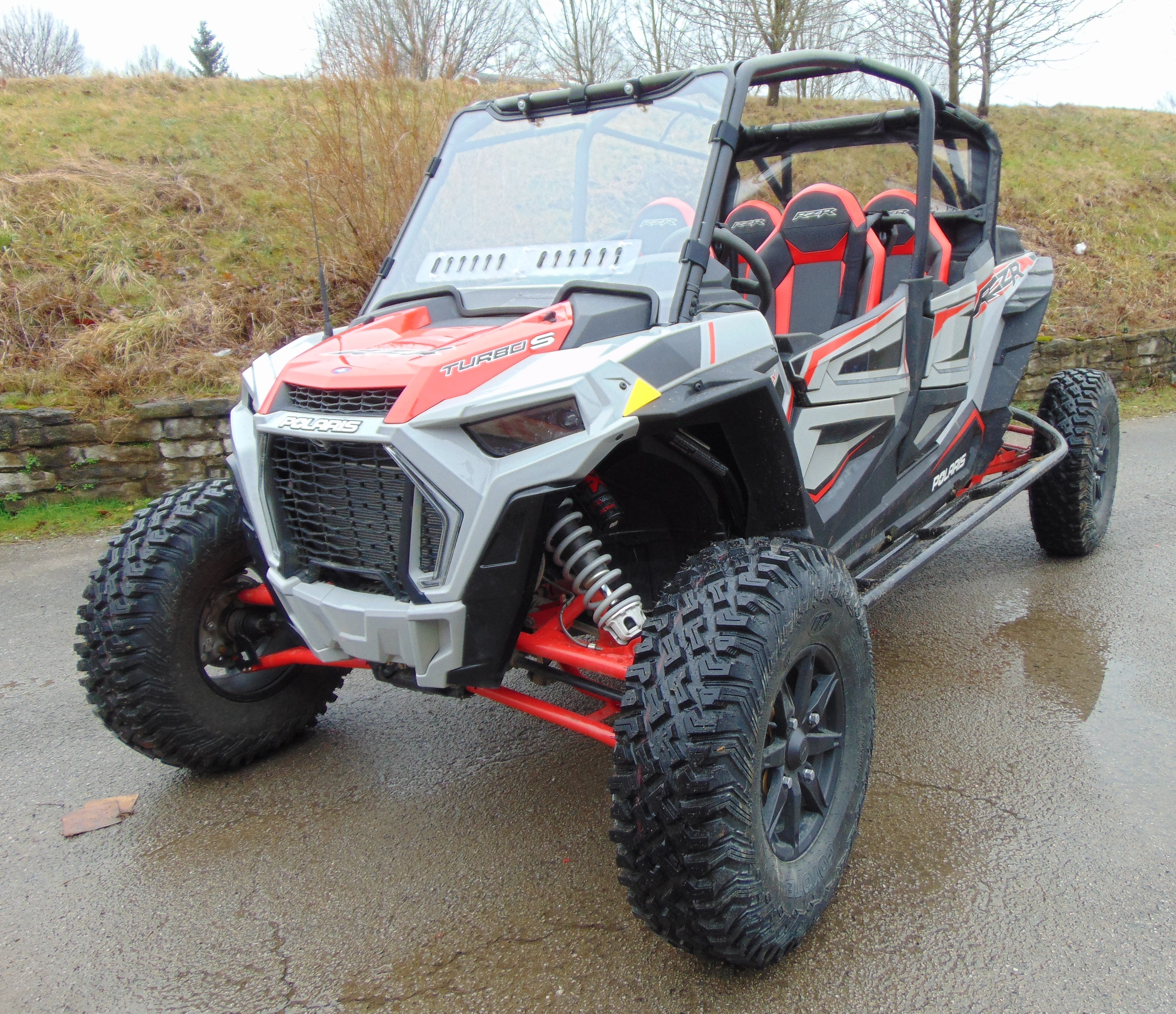 Photo of Polaris RZR XP 4 1000/XP 4 Turbo - 1 Pc Scratch-Resistant Windshield w/Vent and Clamp Options by 3 Star UTV - Premium Windshields for UTVs / Side by Sides